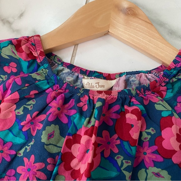 Matilda Jane moments with you poinsettia top size 6 - Picture 2 of 5